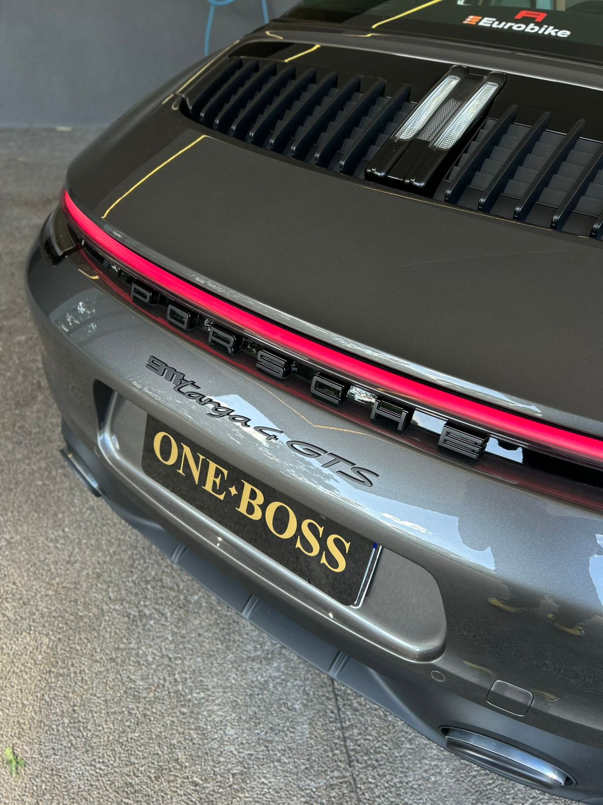 PORSCHE 911 3.0 24V H6 GASOLINA TARGA 4 GTS PDK 2024 - Image 10