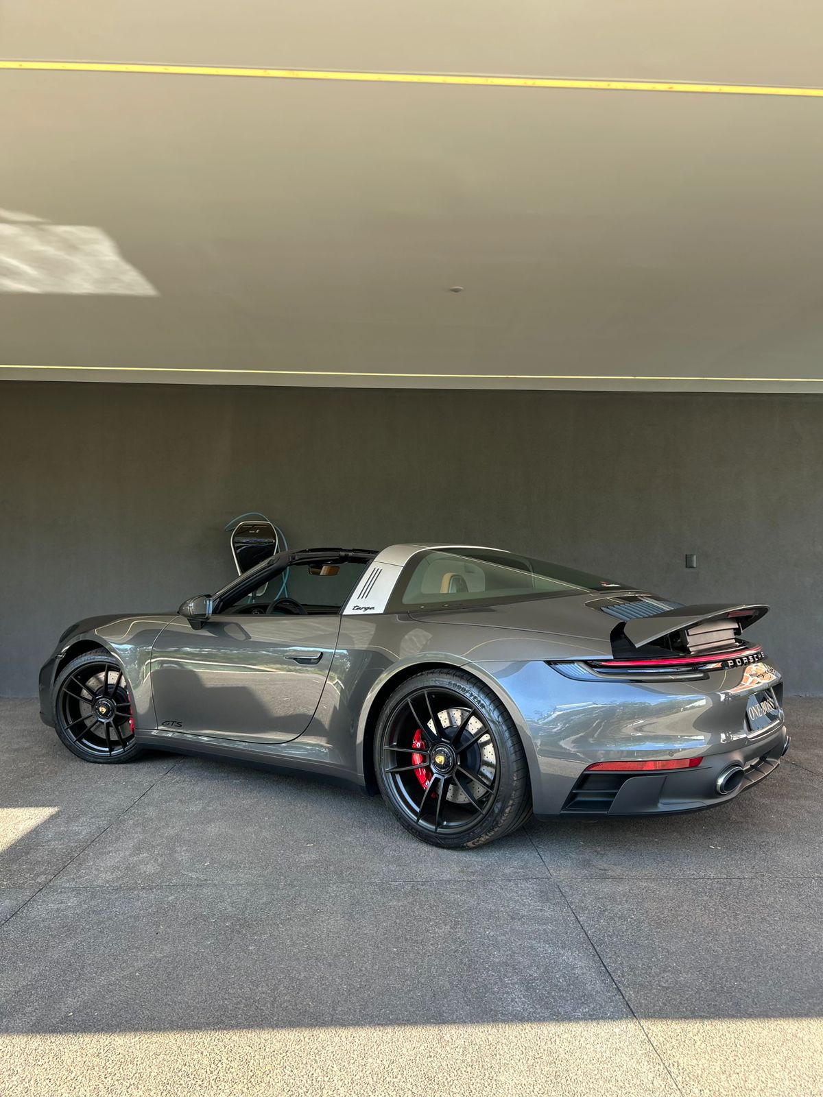 PORSCHE 911 3.0 24V H6 GASOLINA TARGA 4 GTS PDK 2024 - Image 12