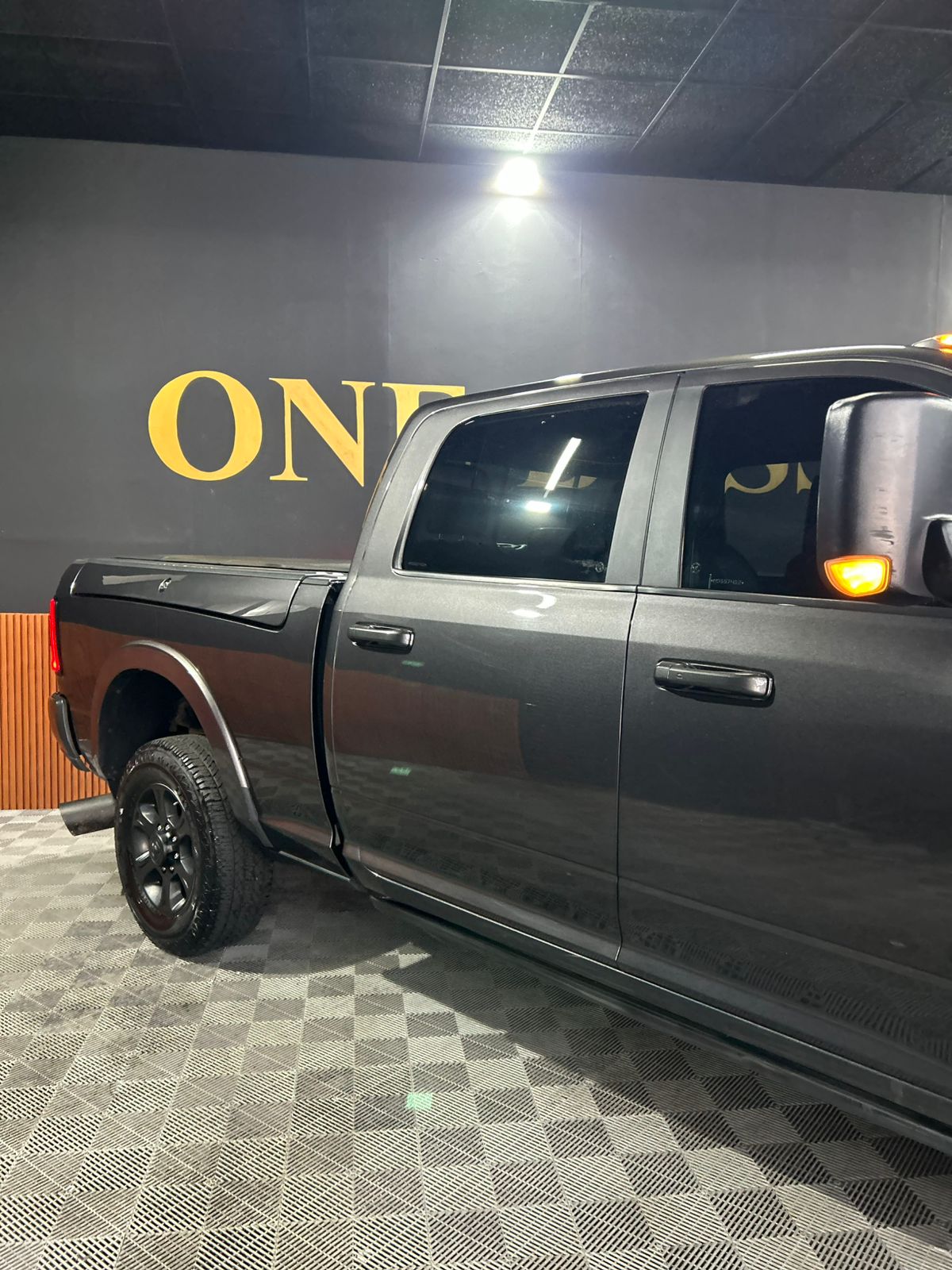 RAM 2500 6.7 I6 TURBO DIESEL NIGHT EDITION CD 4X4 AUTOMÁTICO 2021 - Image 5