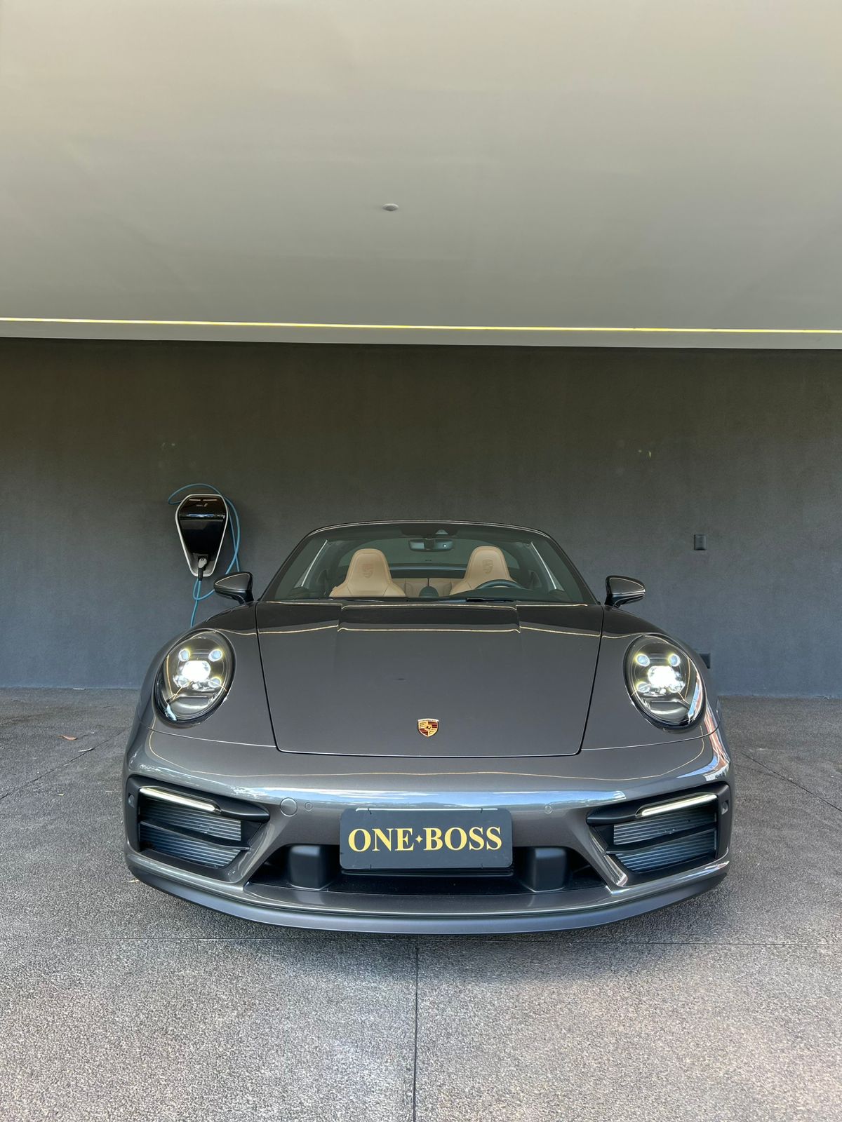 PORSCHE 911 3.0 24V H6 GASOLINA TARGA 4 GTS PDK 2024 - Image 9