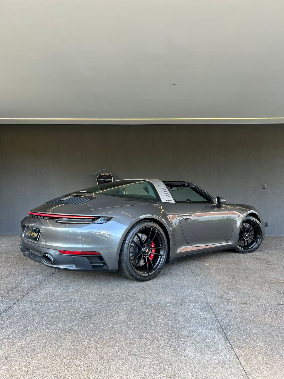 PORSCHE 911 3.0 24V H6 GASOLINA TARGA 4 GTS PDK 2024 - Image 21