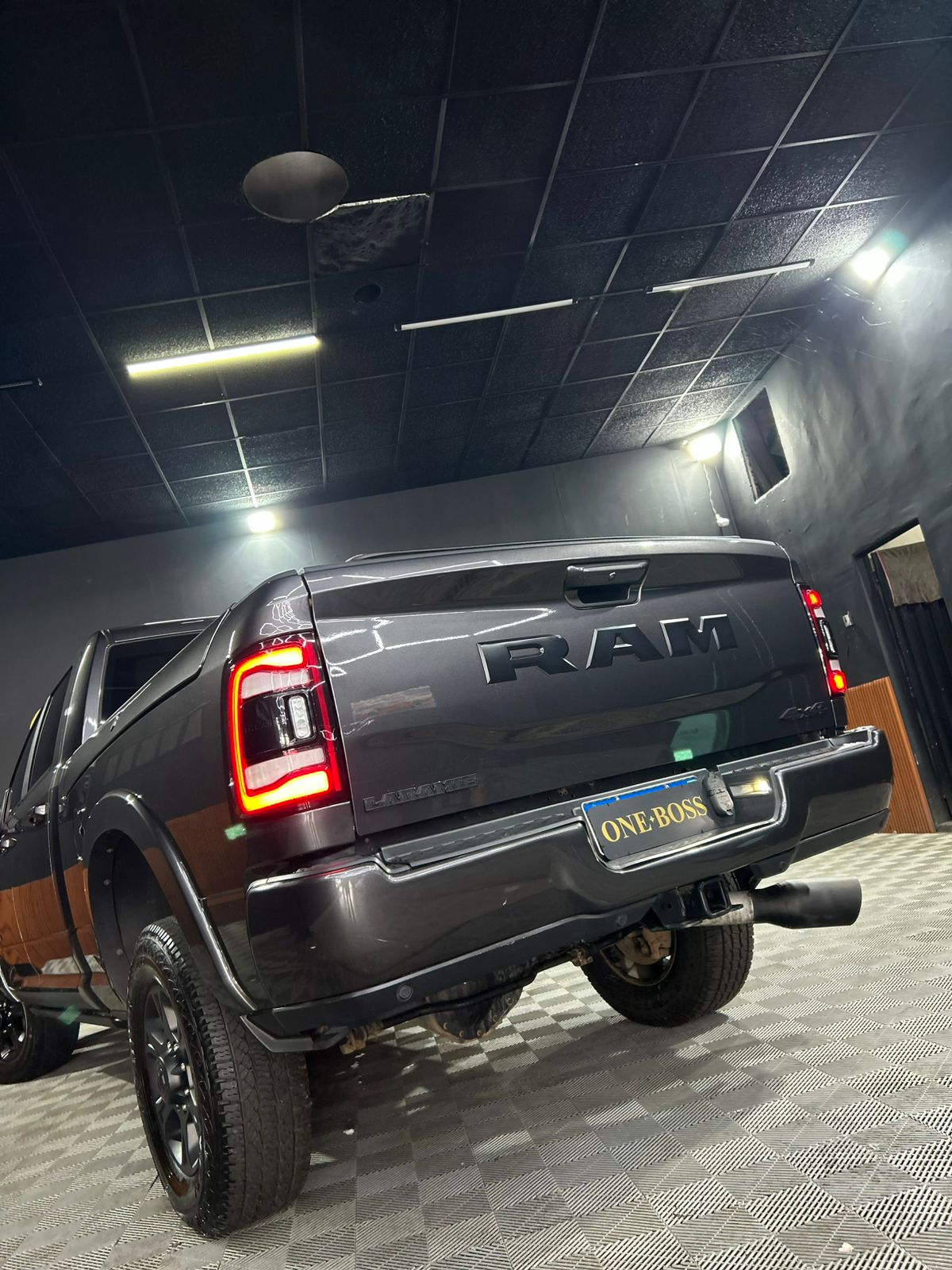 RAM 2500 6.7 I6 TURBO DIESEL NIGHT EDITION CD 4X4 AUTOMÁTICO 2021 - Image 24