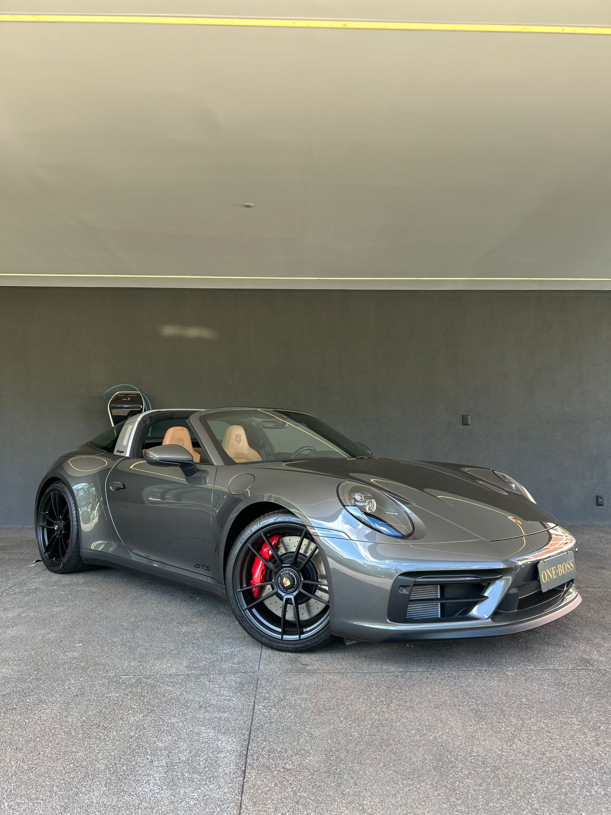 PORSCHE 911 3.0 24V H6 GASOLINA TARGA 4 GTS PDK 2024 - Image 26