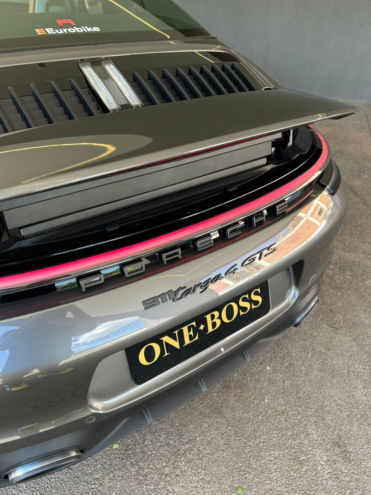 PORSCHE 911 3.0 24V H6 GASOLINA TARGA 4 GTS PDK 2024 - Image 27