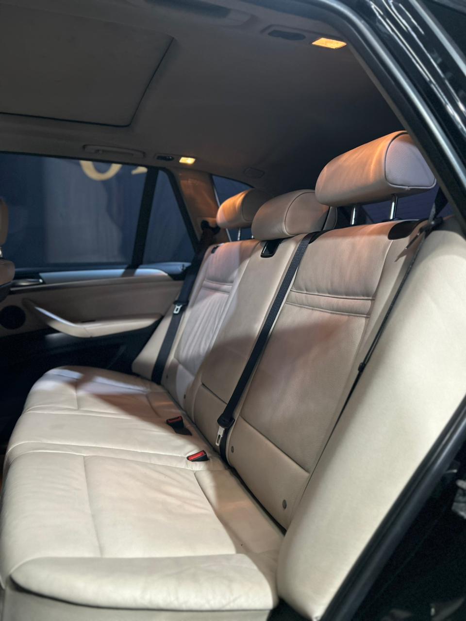 BMW X5 3.0 I6 TURBO GASOLINA XDRIVE35I AUTOMÁTICO 2013 - Imagem 19