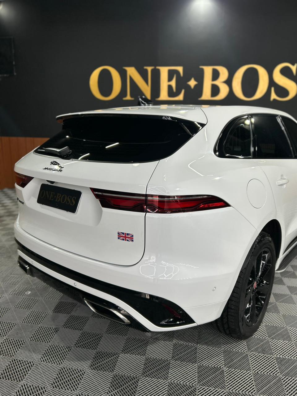 JAGUAR F-PACE 3.0 P340 MHEV R-DYNAMIC S AWD AUTOMÁTICO 2021 - Imagem 6