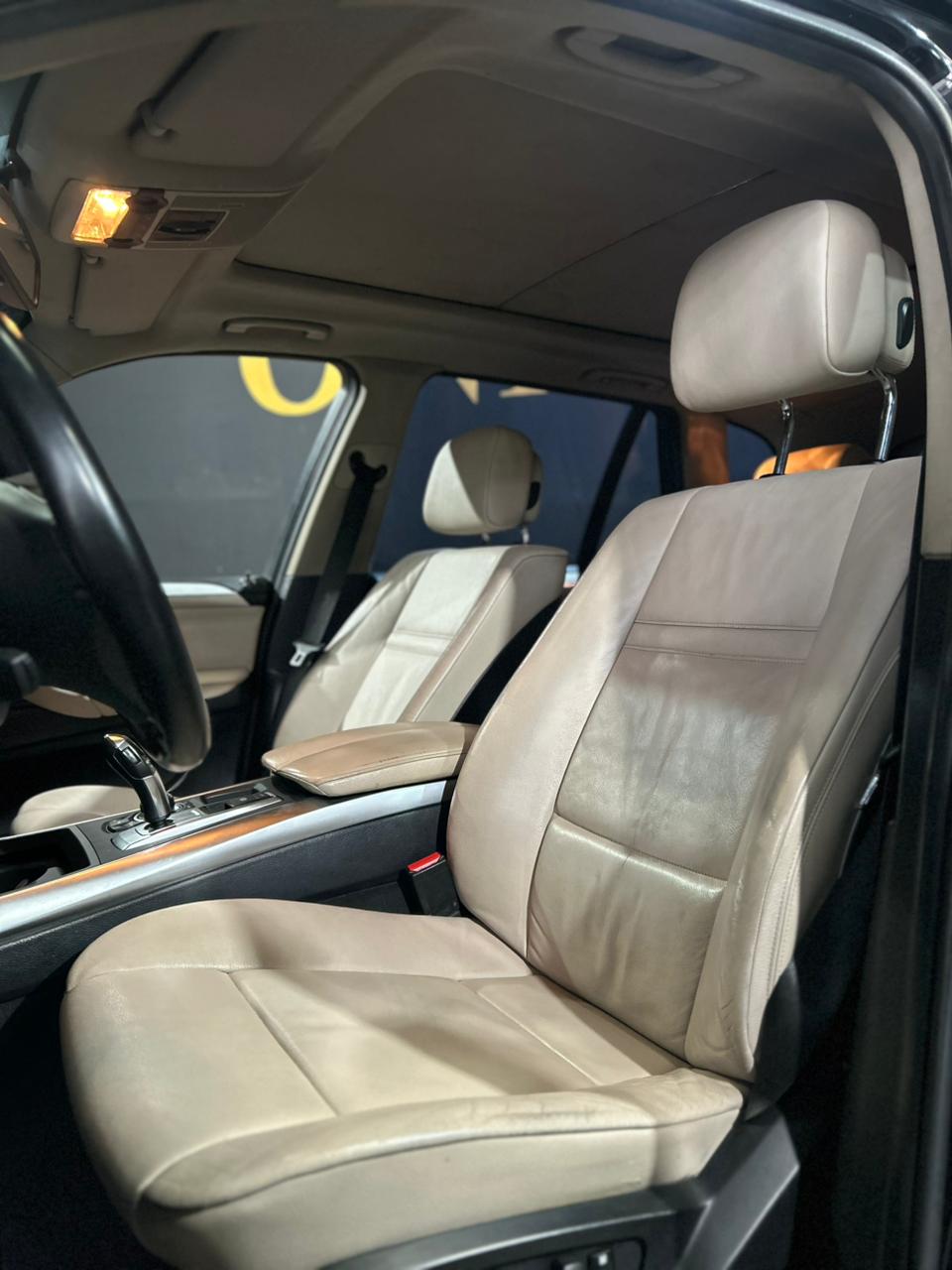 BMW X5 3.0 I6 TURBO GASOLINA XDRIVE35I AUTOMÁTICO 2013 - Imagem 12