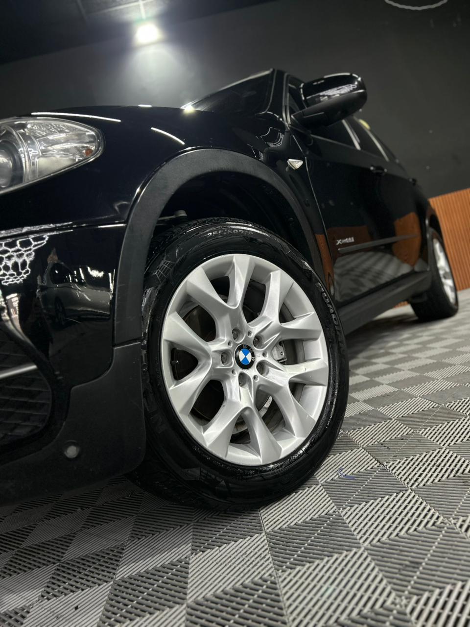 BMW X5 3.0 I6 TURBO GASOLINA XDRIVE35I AUTOMÁTICO 2013 - Imagem 25