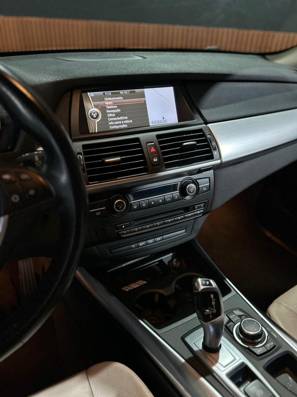 BMW X5 3.0 I6 TURBO GASOLINA XDRIVE35I AUTOMÁTICO 2013 - Imagem 26