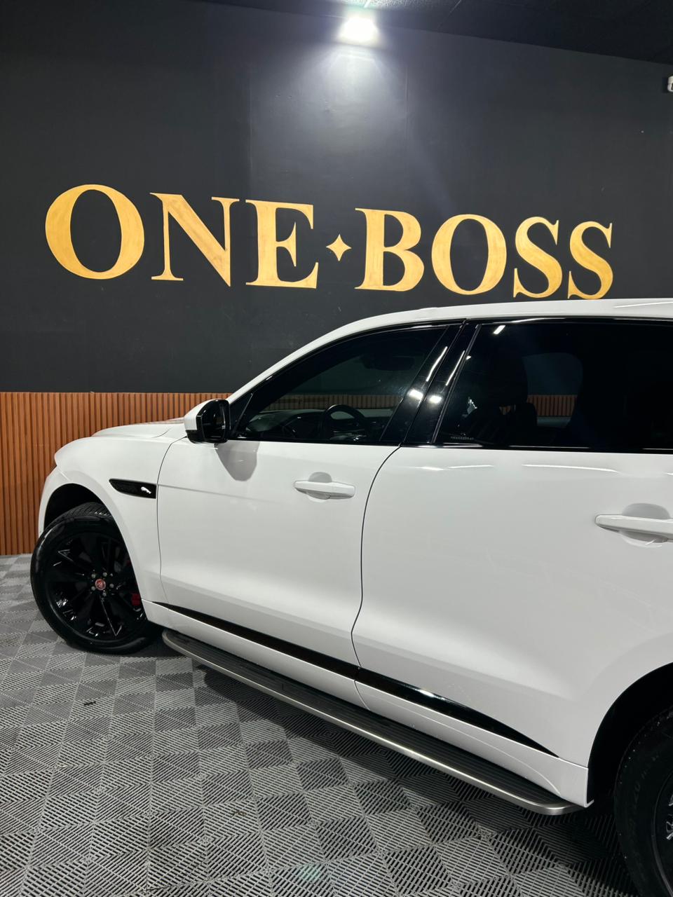 JAGUAR F-PACE 3.0 P340 MHEV R-DYNAMIC S AWD AUTOMÁTICO 2021 - Imagem 23