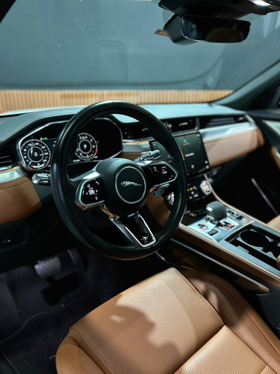 JAGUAR F-PACE 3.0 P340 MHEV R-DYNAMIC S AWD AUTOMÁTICO 2021 - Imagem 24