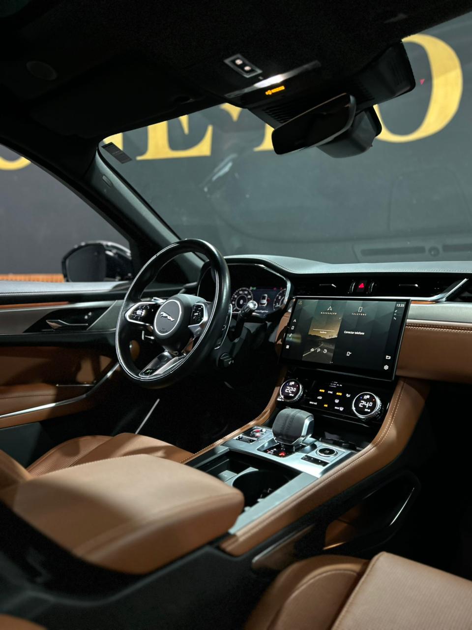 JAGUAR F-PACE 3.0 P340 MHEV R-DYNAMIC S AWD AUTOMÁTICO 2021 - Imagem 26