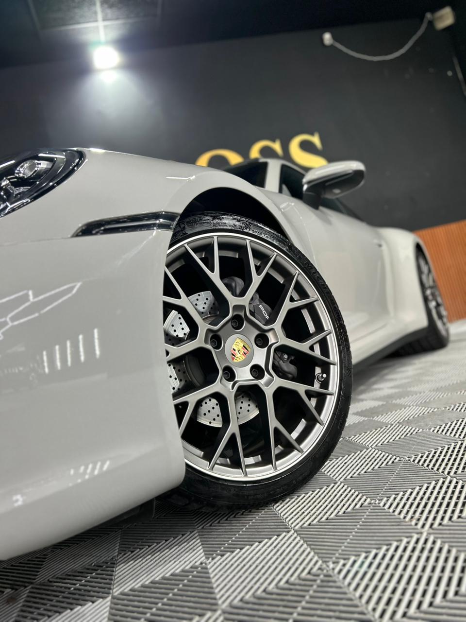 PORSCHE 911 3.0 24V H6 GASOLINA CARRERA PDK 2024 - Imagem 11