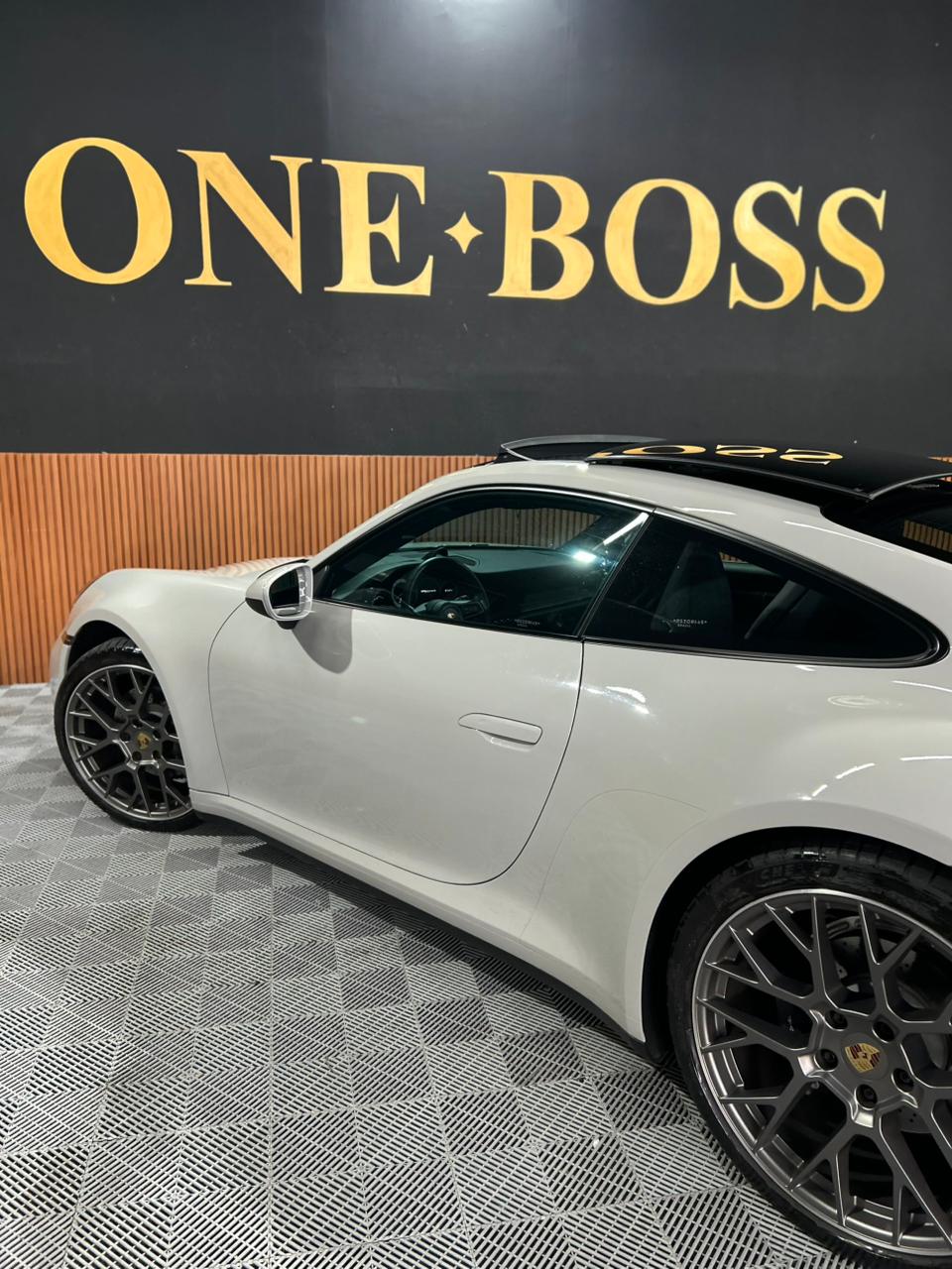 PORSCHE 911 3.0 24V H6 GASOLINA CARRERA PDK 2024 - Imagem 17