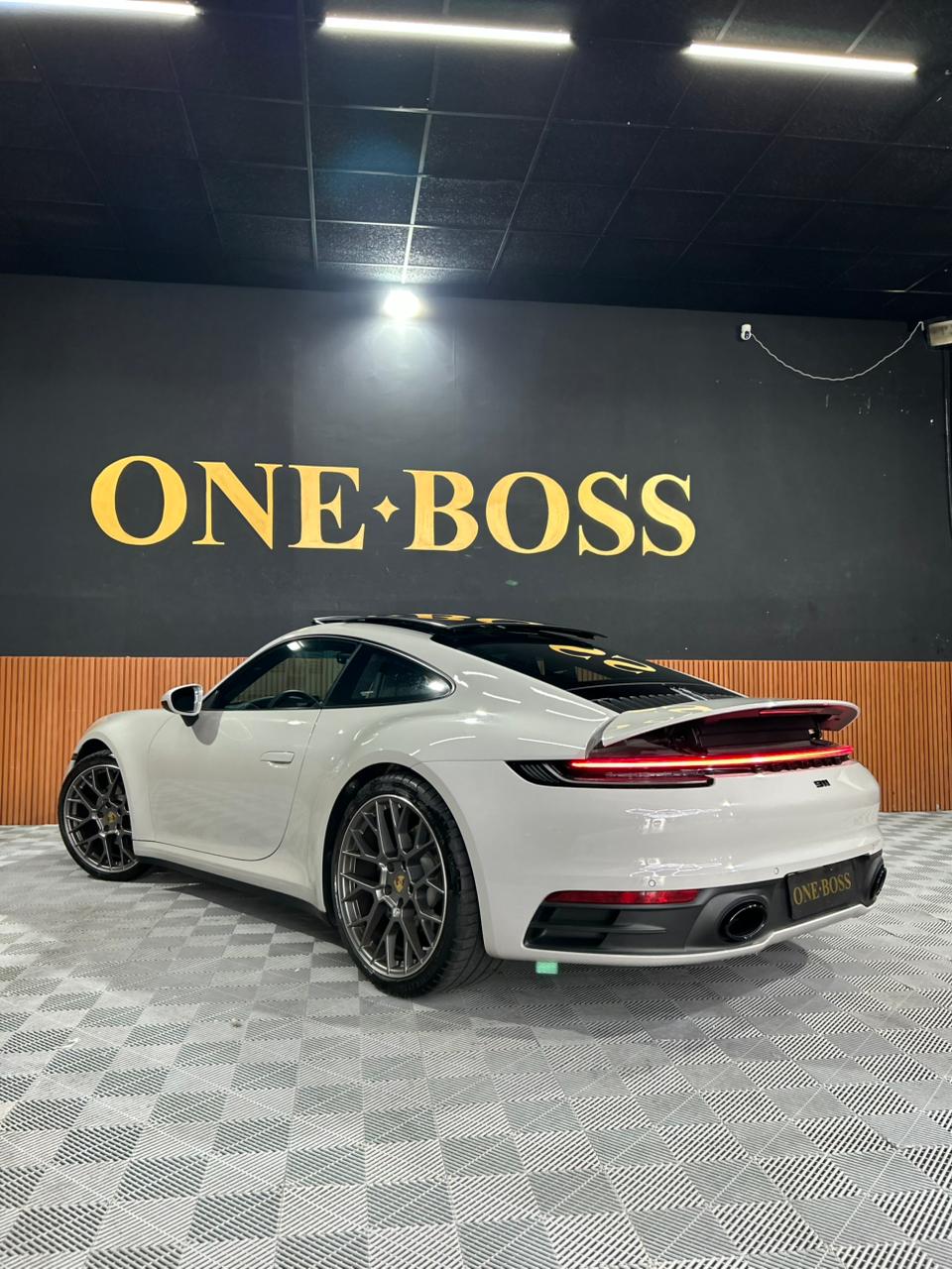 PORSCHE 911 3.0 24V H6 GASOLINA CARRERA PDK 2024 - Imagem 22