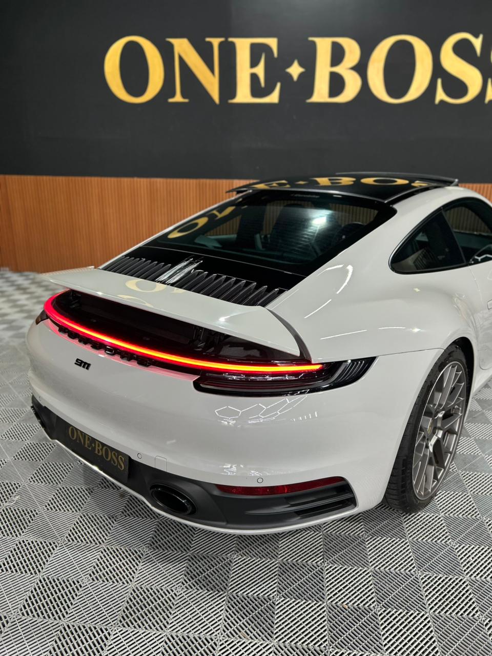PORSCHE 911 3.0 24V H6 GASOLINA CARRERA PDK 2024 - Imagem 24