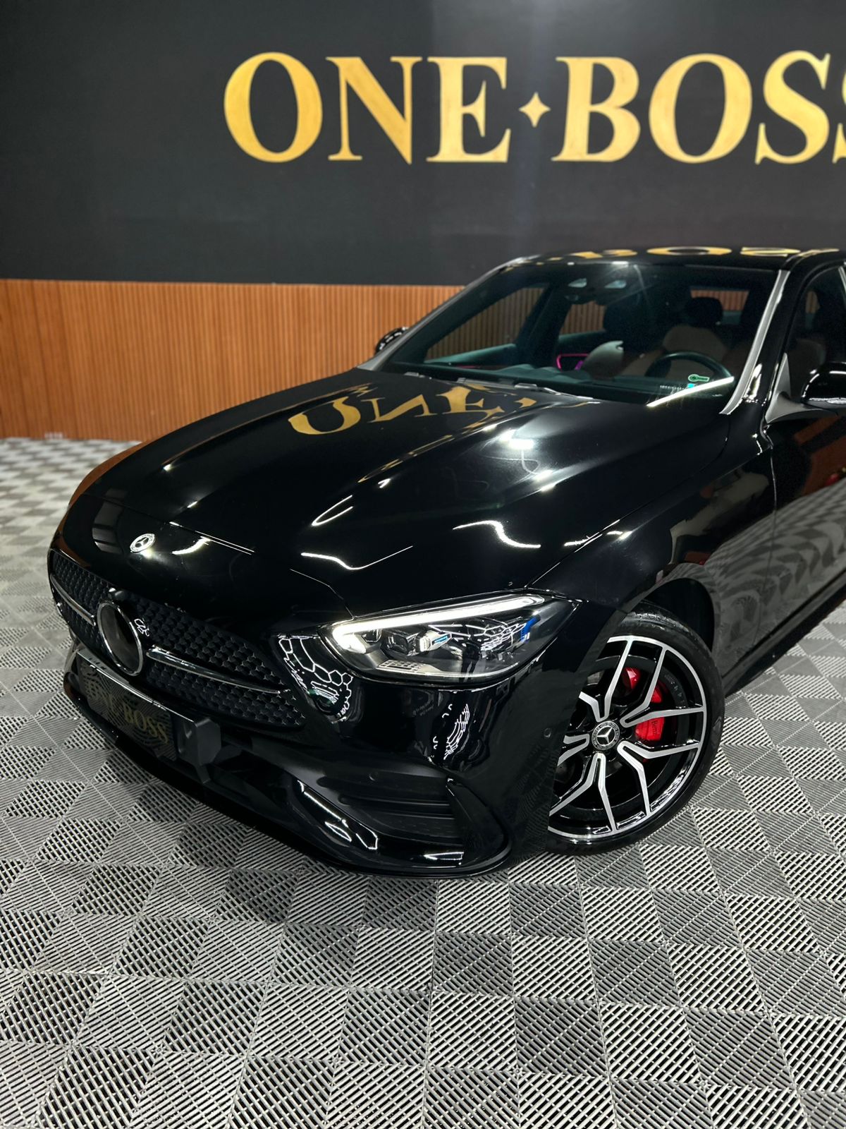 MERCEDES-BENZ C 300 2.0 EQ BOOST HÍBRIDO AMG LINE 9G-TRONIC 2024 - Imagem 27