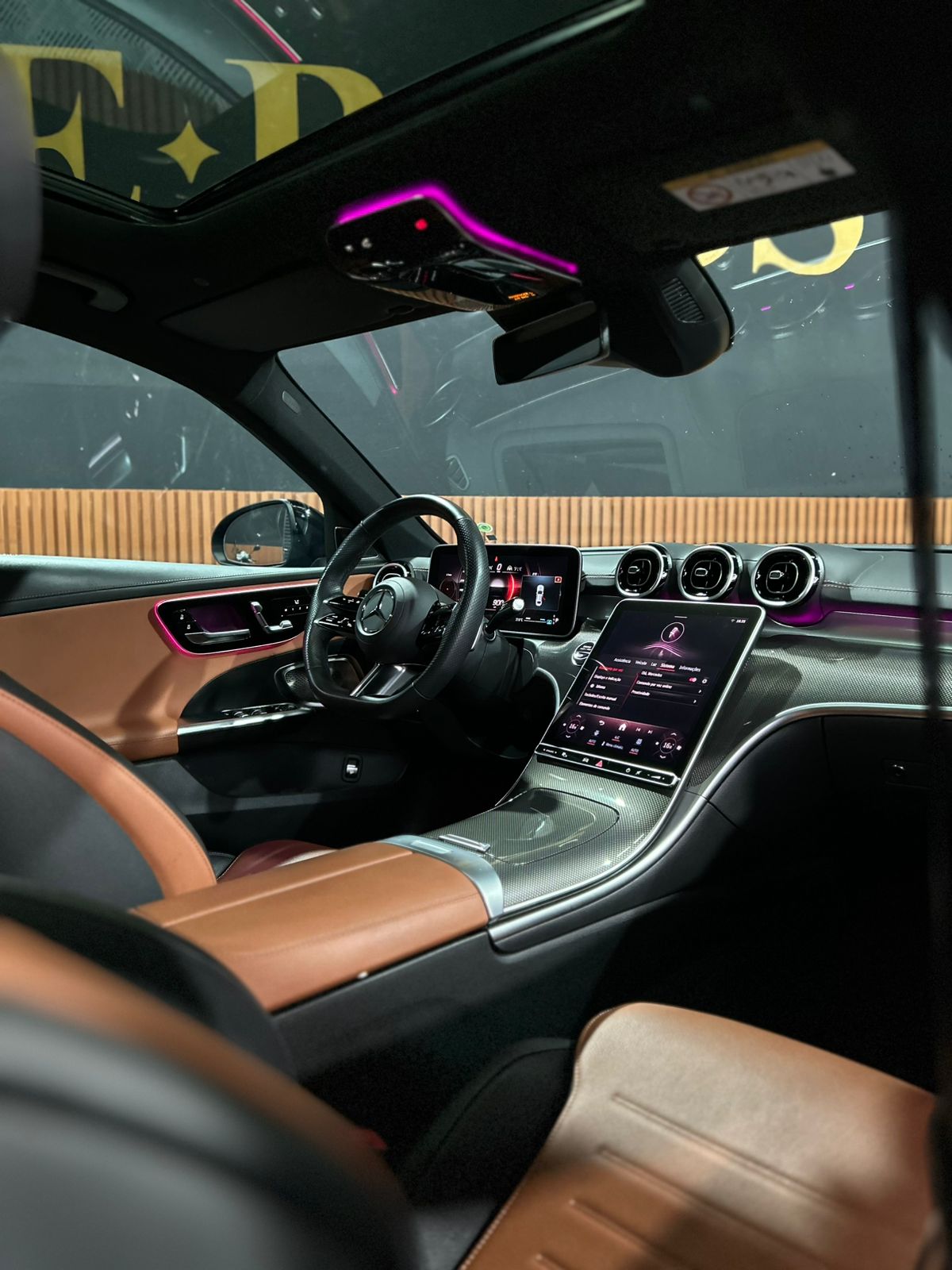 MERCEDES-BENZ C 300 2.0 EQ BOOST HÍBRIDO AMG LINE 9G-TRONIC 2024 - Imagem 17