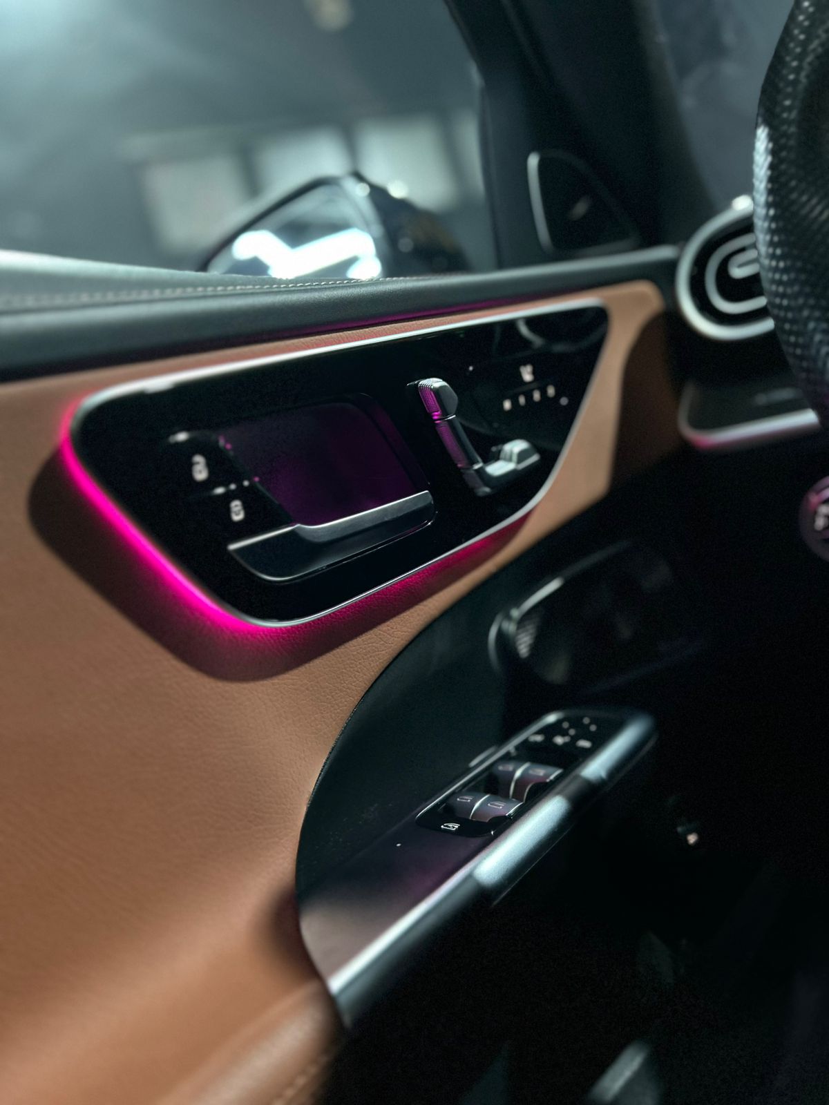 MERCEDES-BENZ C 300 2.0 EQ BOOST HÍBRIDO AMG LINE 9G-TRONIC 2024 - Imagem 14