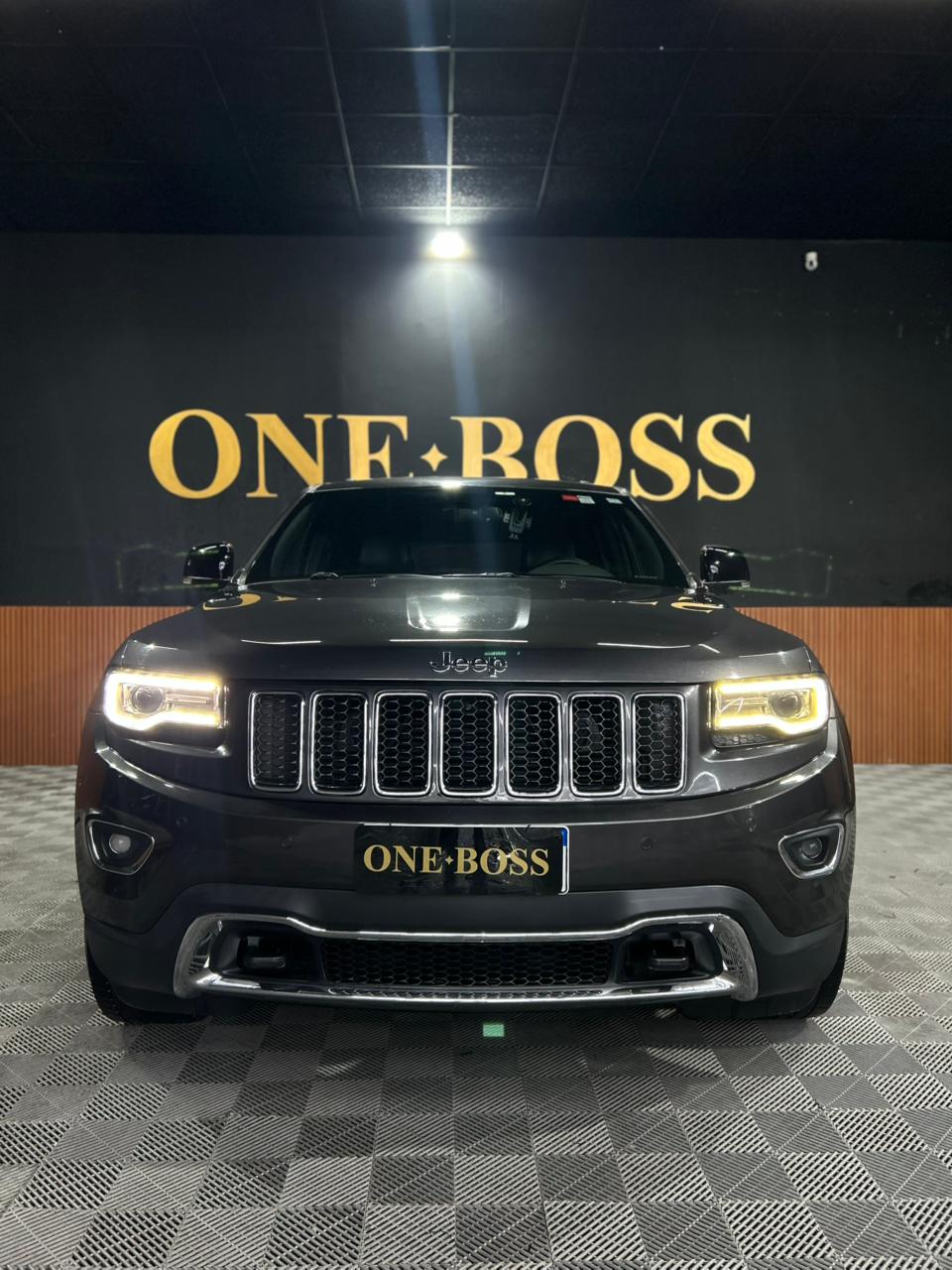 JEEP GRAND CHEROKEE 3.0 LIMITED 4X4 V6 24V TURBO DIESEL 4P AUTOMÁTICO 2015 - Imagem 18