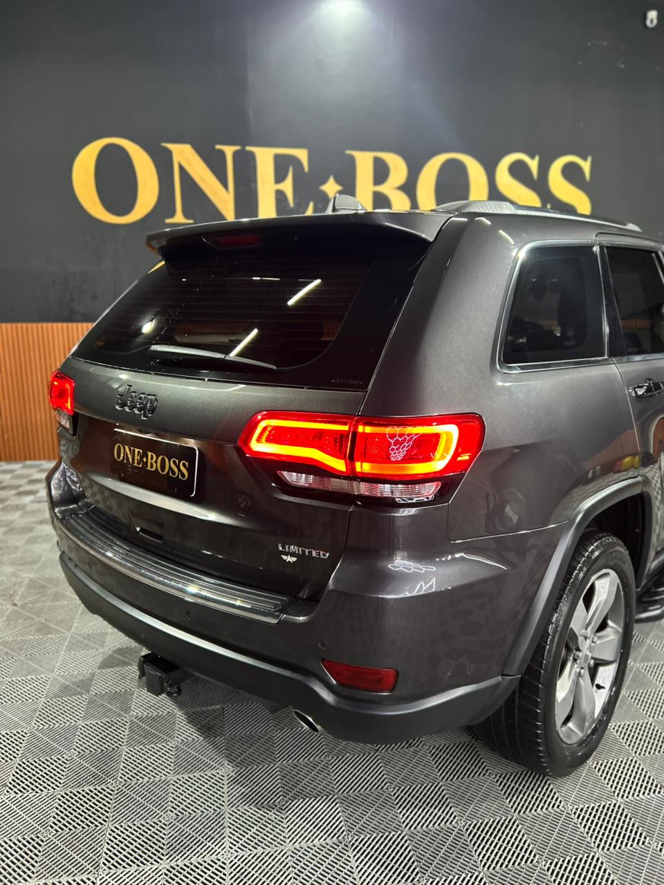 JEEP GRAND CHEROKEE 3.0 LIMITED 4X4 V6 24V TURBO DIESEL 4P AUTOMÁTICO 2015 - Imagem 9