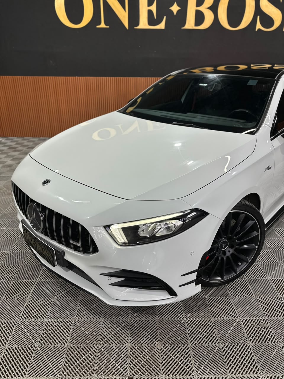 MERCEDES-BENZ A 35 AMG 2.0 CGI GASOLINA 4MATIC 7G-DCT - Imagem 4