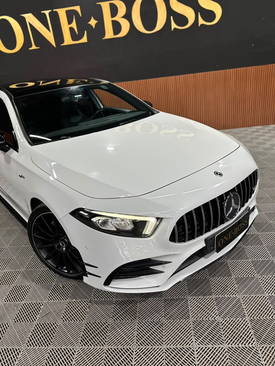 MERCEDES-BENZ A 35 AMG 2.0 CGI GASOLINA 4MATIC 7G-DCT - Imagem 8