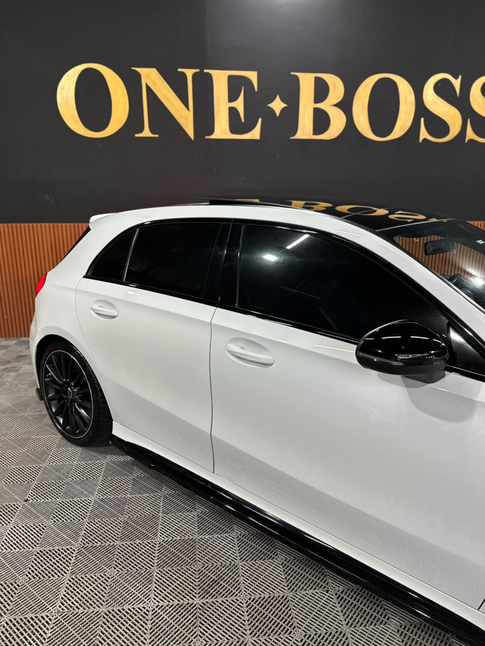 MERCEDES-BENZ A 35 AMG 2.0 CGI GASOLINA 4MATIC 7G-DCT - Imagem 10