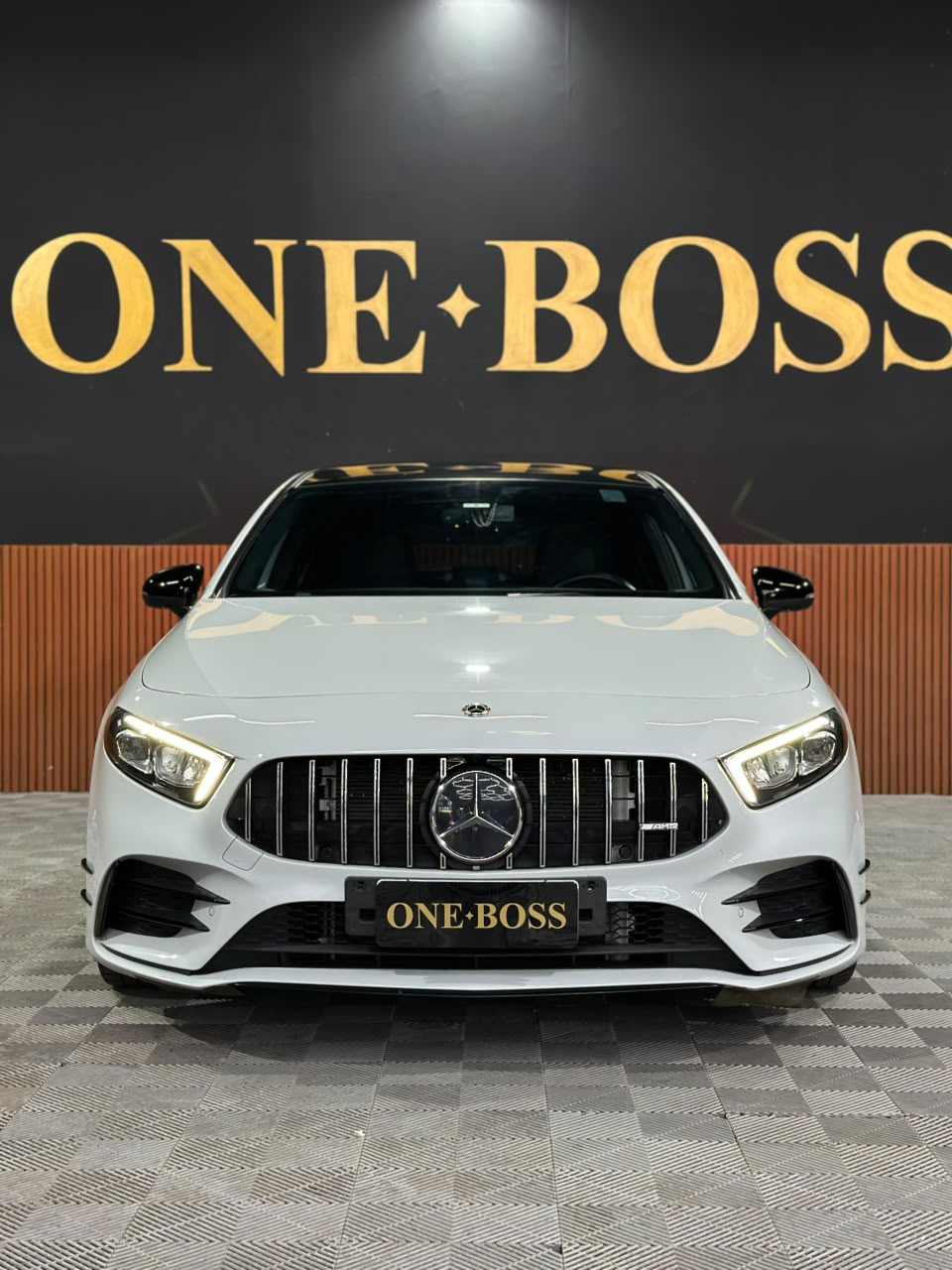 MERCEDES-BENZ A 35 AMG 2.0 CGI GASOLINA 4MATIC 7G-DCT - Imagem 11