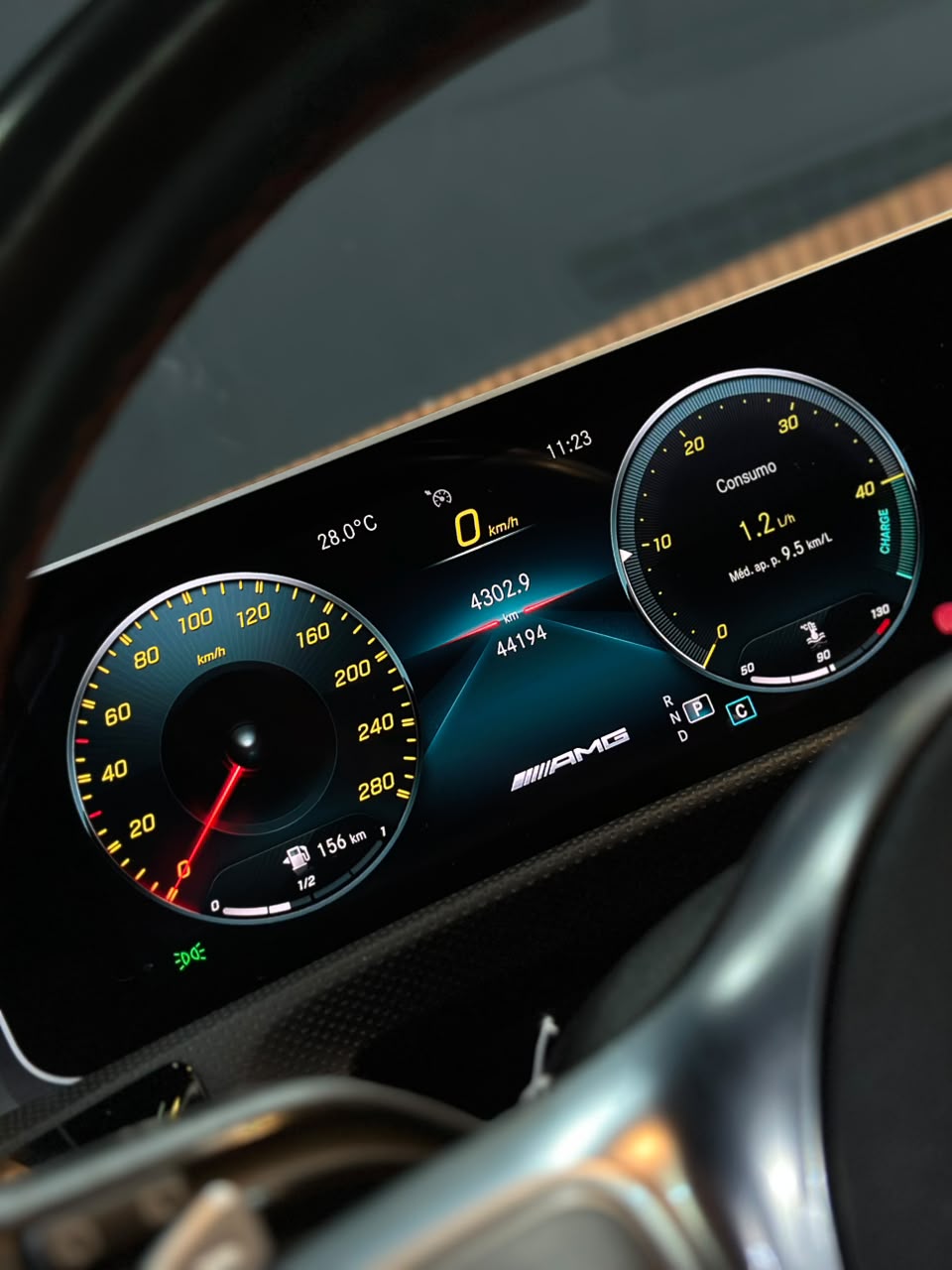 MERCEDES-BENZ A 35 AMG 2.0 CGI GASOLINA 4MATIC 7G-DCT - Imagem 18