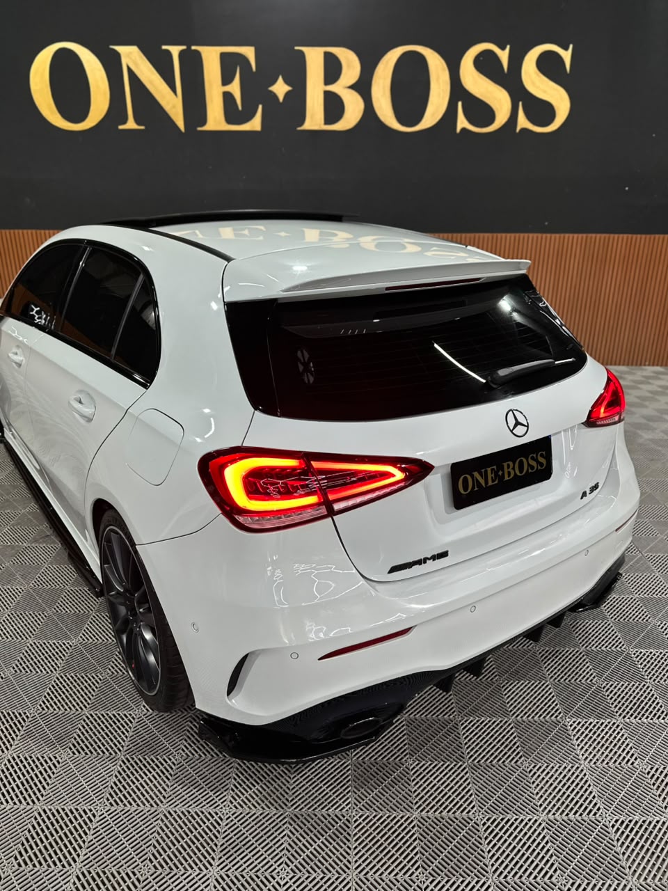 MERCEDES-BENZ A 35 AMG 2.0 CGI GASOLINA 4MATIC 7G-DCT - Imagem 27