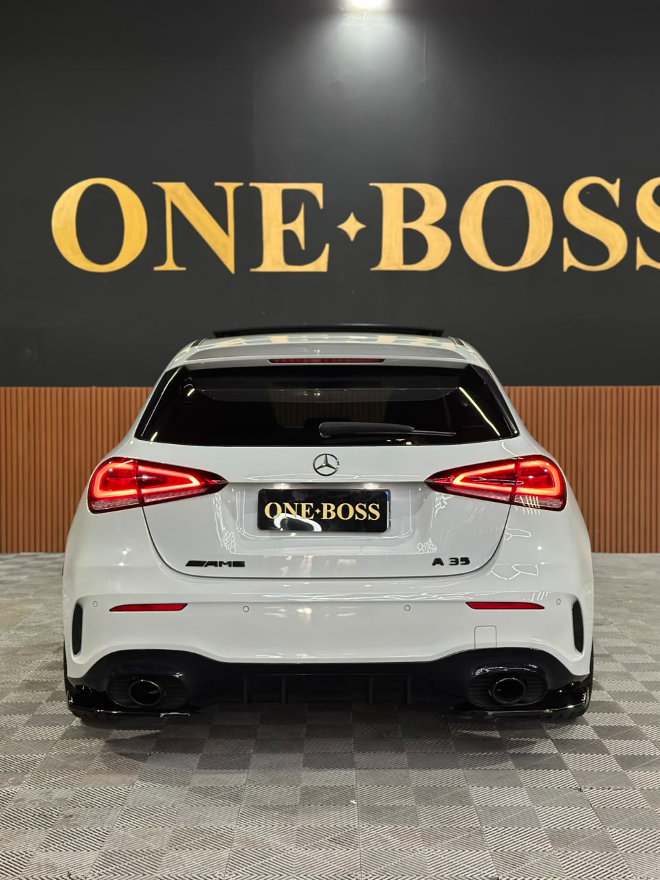 MERCEDES-BENZ A 35 AMG 2.0 CGI GASOLINA 4MATIC 7G-DCT - Imagem 30