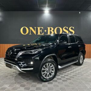 TOYOTA HILUX SW4 2.8 D-4D TURBO DIESEL SRX 7L 4X4 AUTOMÁTICO  2022/2022