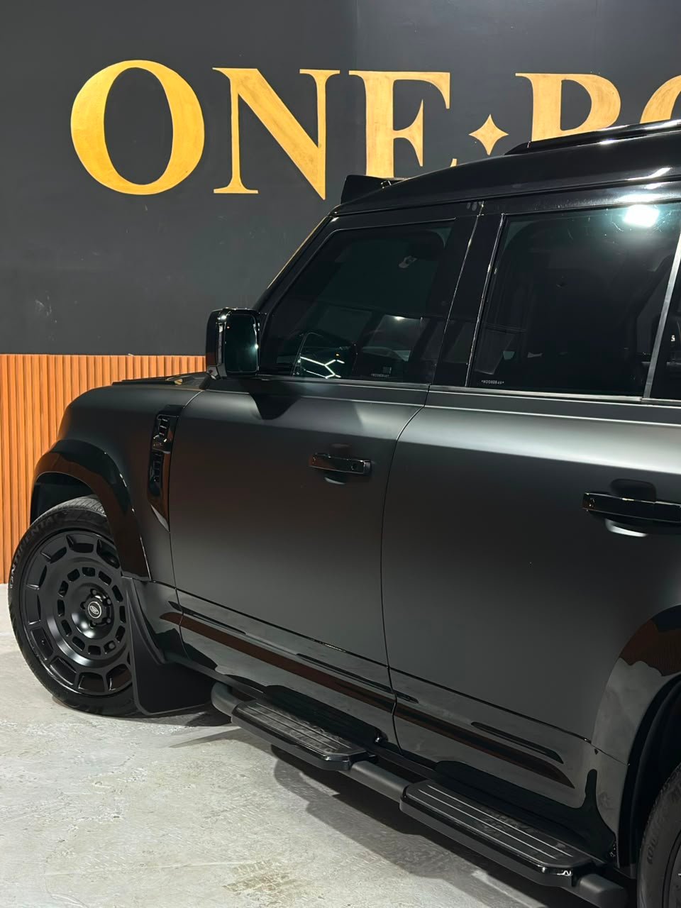 LAND ROVER DEFENDER 2.0 P300 GASOLINA 110 SE AWD AUTOMÁTICO 2021/2022 - Imagem 17