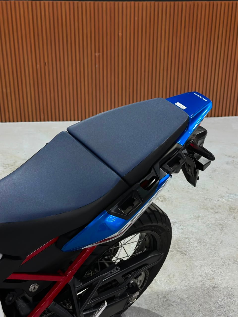 HONDA CRF 1100L AFRICA TWIN DCT 2023/2024 - Imagem 7