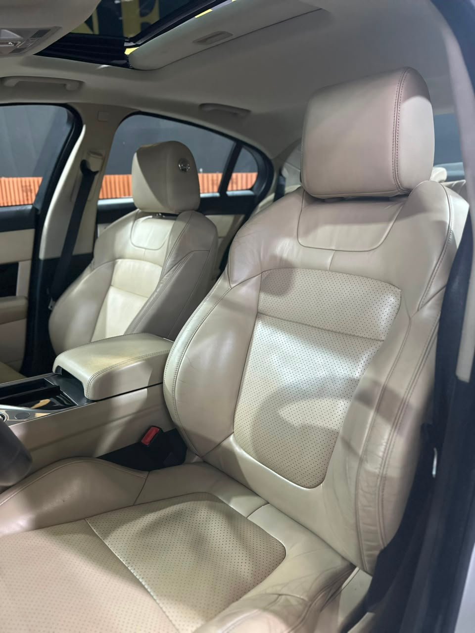 JAGUAR XF 2.0 PREMIUM LUXURY TURBOCHARGED GASOLINA - Imagem 6