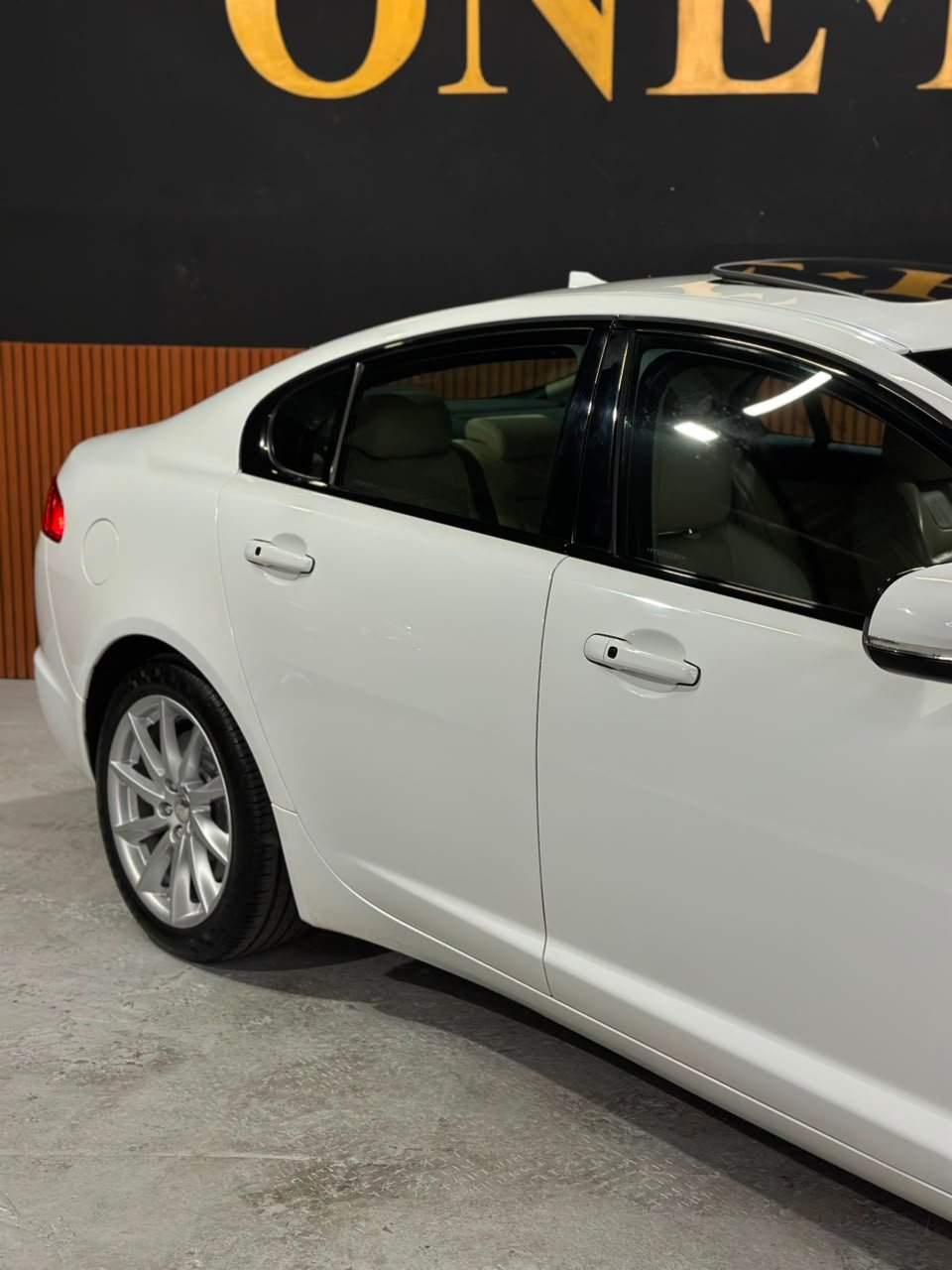 JAGUAR XF 2.0 PREMIUM LUXURY TURBOCHARGED GASOLINA - Imagem 12