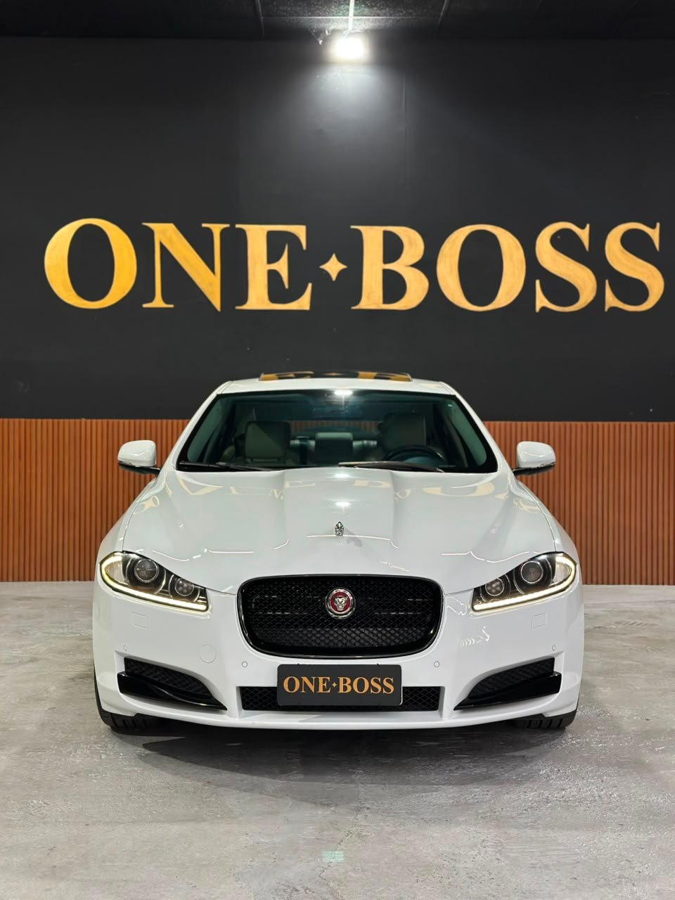 JAGUAR XF 2.0 PREMIUM LUXURY TURBOCHARGED GASOLINA - Imagem 13