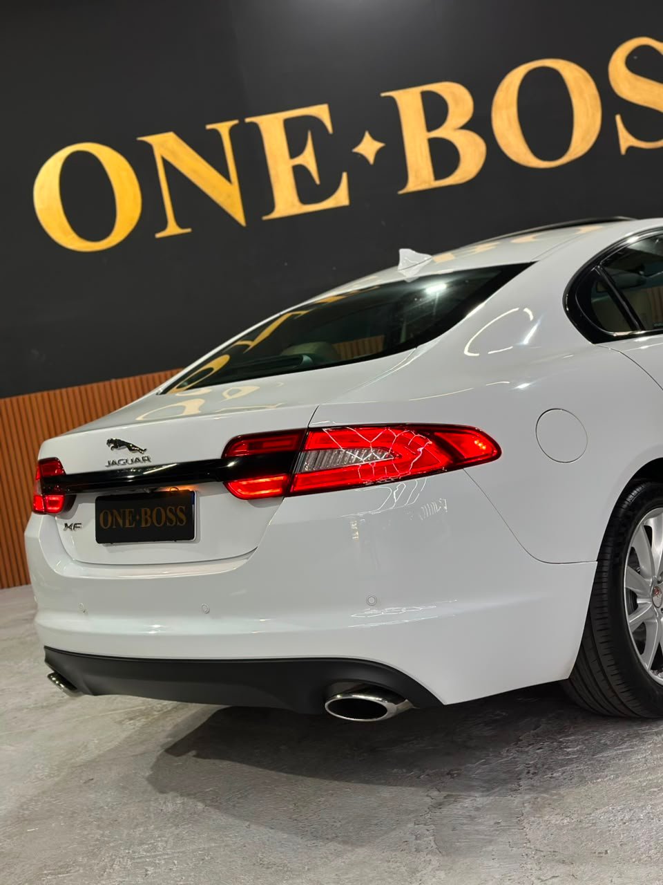 JAGUAR XF 2.0 PREMIUM LUXURY TURBOCHARGED GASOLINA - Imagem 22