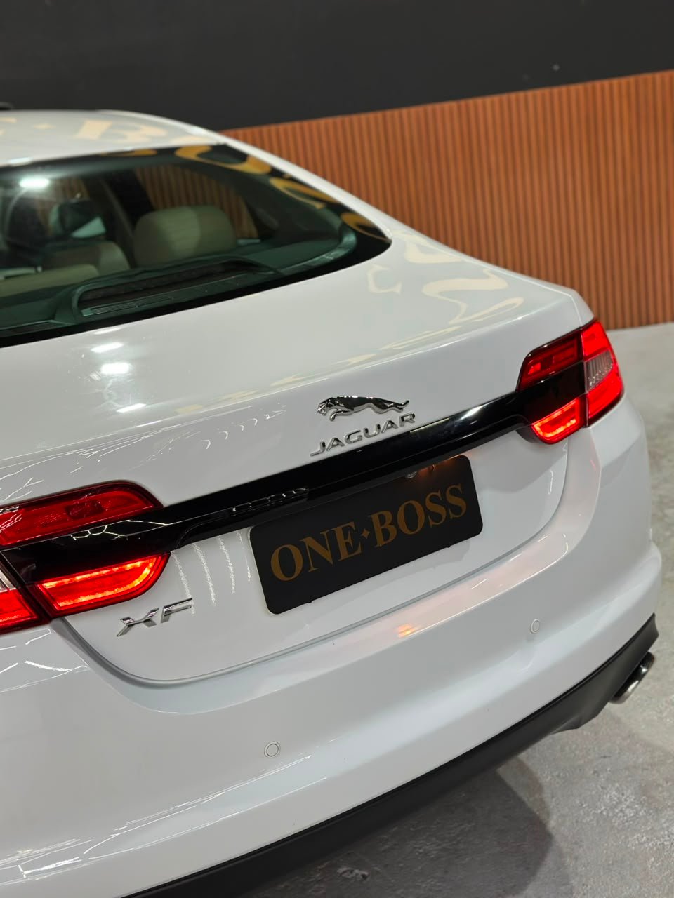 JAGUAR XF 2.0 PREMIUM LUXURY TURBOCHARGED GASOLINA - Imagem 29
