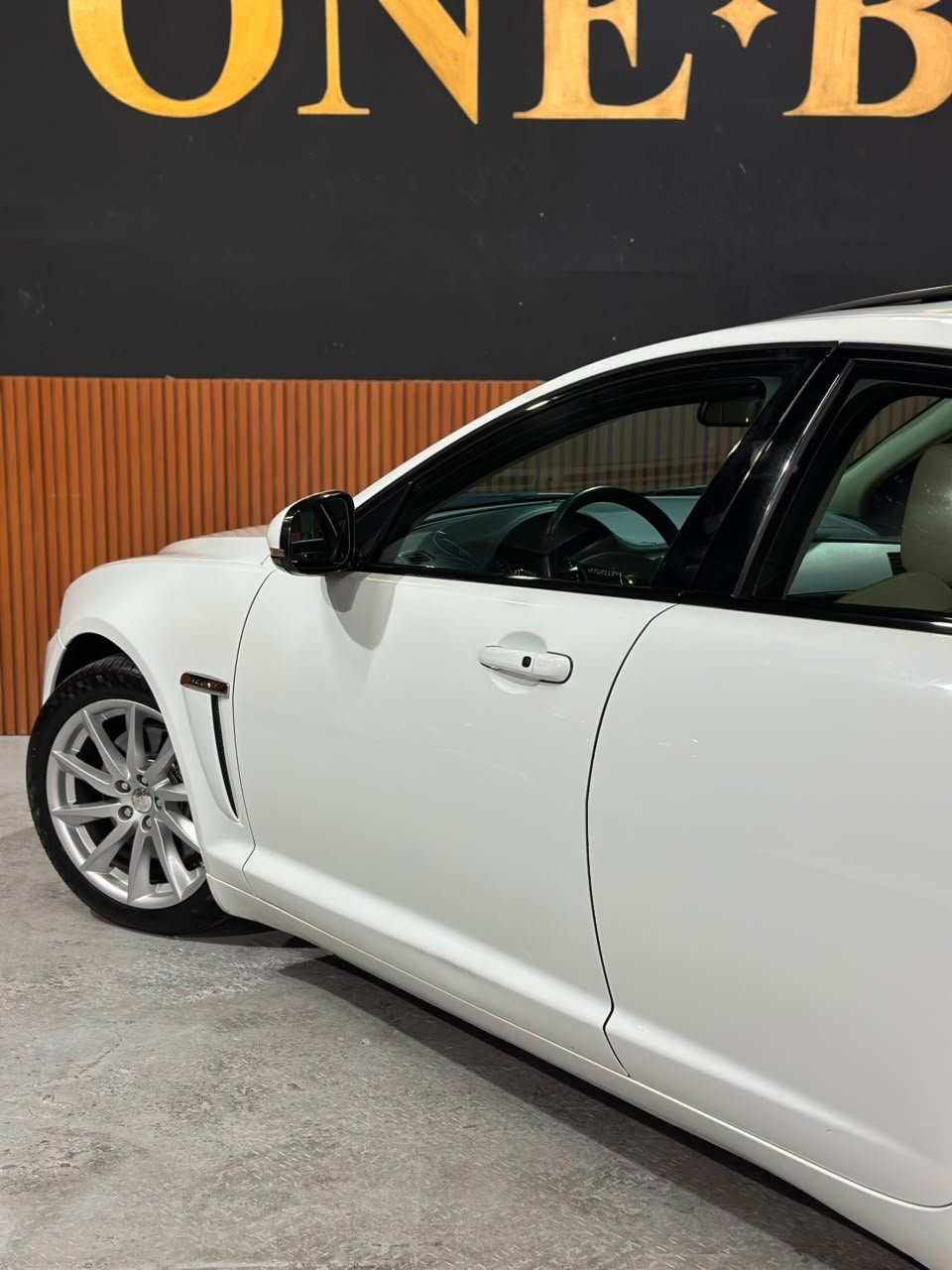 JAGUAR XF 2.0 PREMIUM LUXURY TURBOCHARGED GASOLINA - Imagem 30
