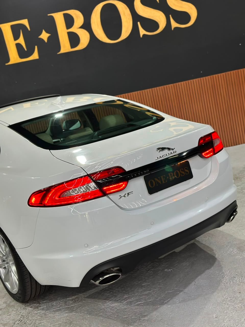 JAGUAR XF 2.0 PREMIUM LUXURY TURBOCHARGED GASOLINA - Imagem 32