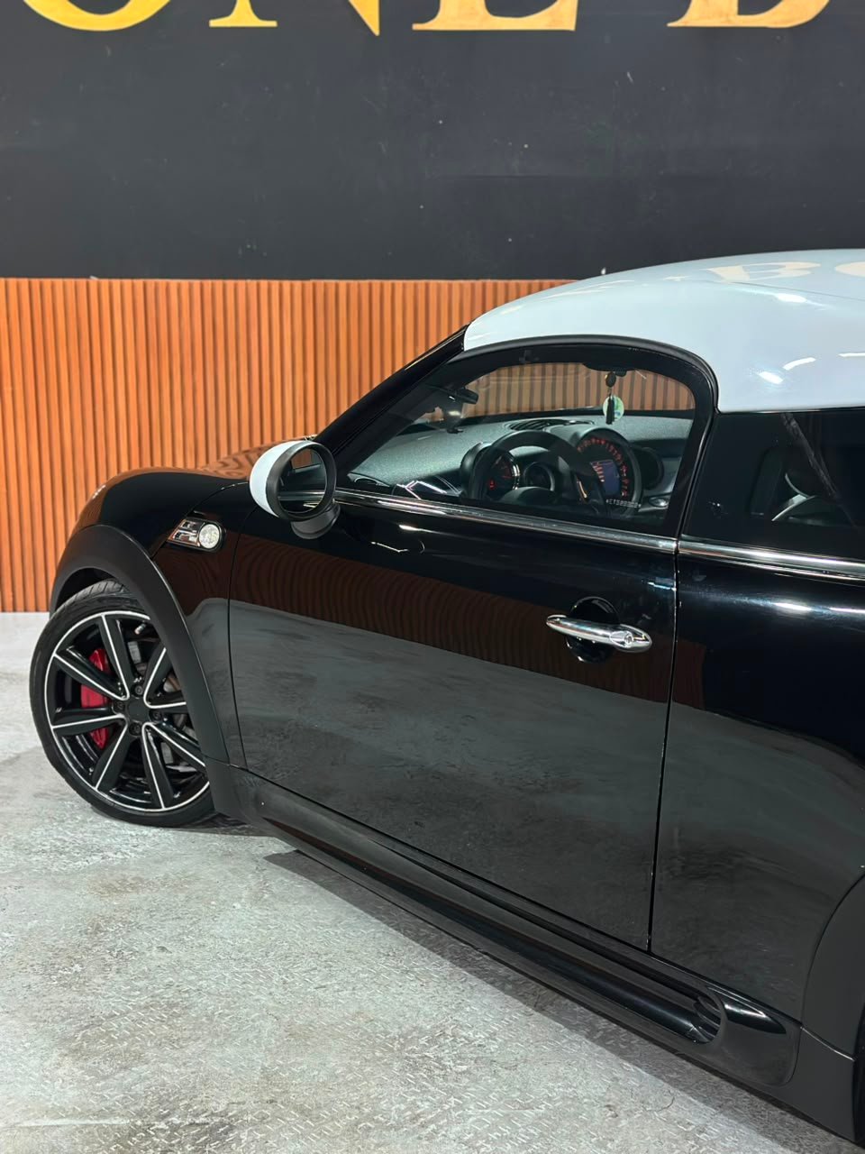 MINI JOHN COOPER WORKS 1.6 COUPE 16V 211CV GASOLINA 2P AUTOMÁTICO 2013/2014 - Imagem 28