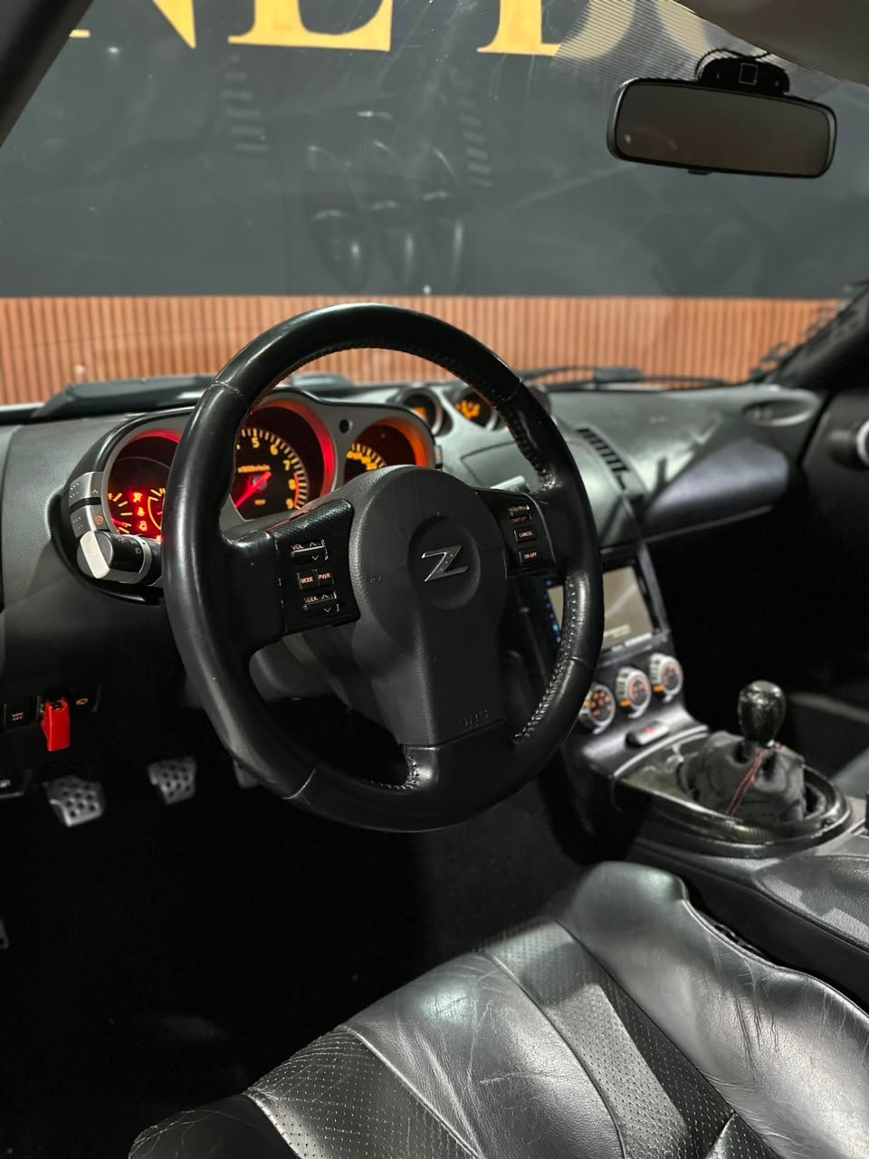NISSAN 350Z 3.5 V6 GASOLINA MANUAL - Imagem 16