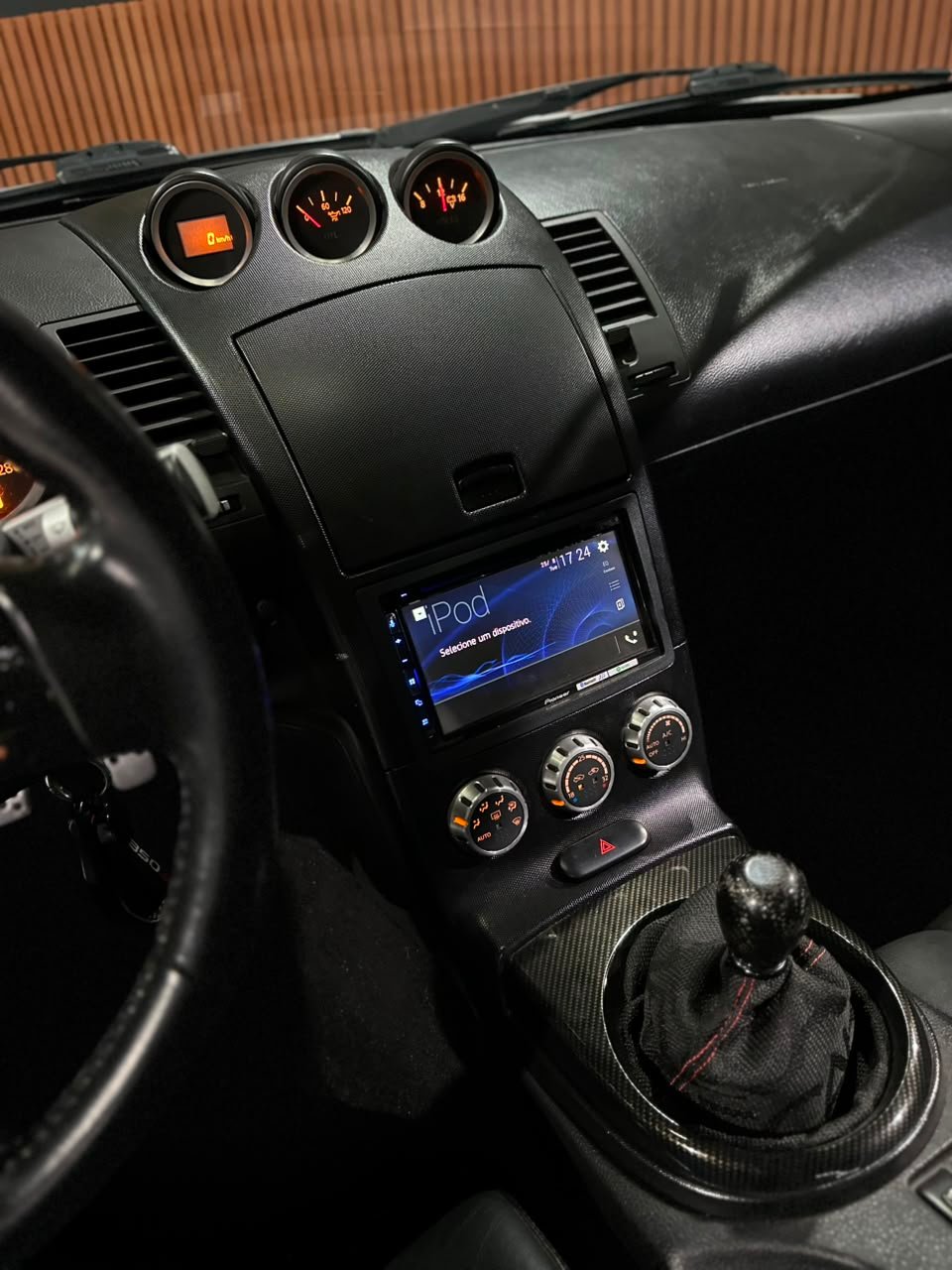 NISSAN 350Z 3.5 V6 GASOLINA MANUAL - Imagem 23