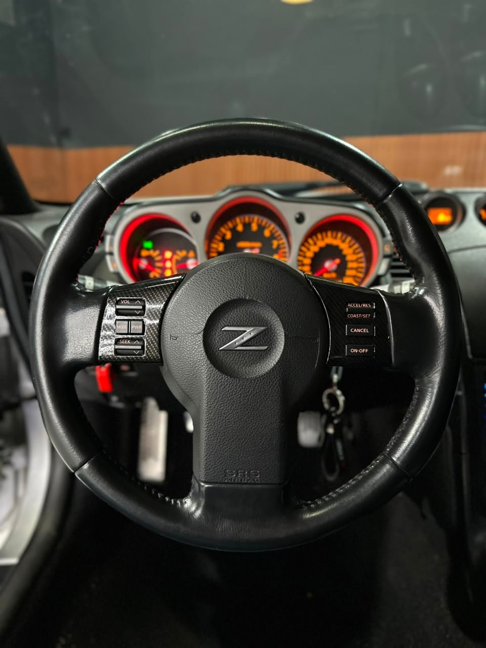NISSAN 350Z 3.5 V6 GASOLINA MANUAL - Imagem 28