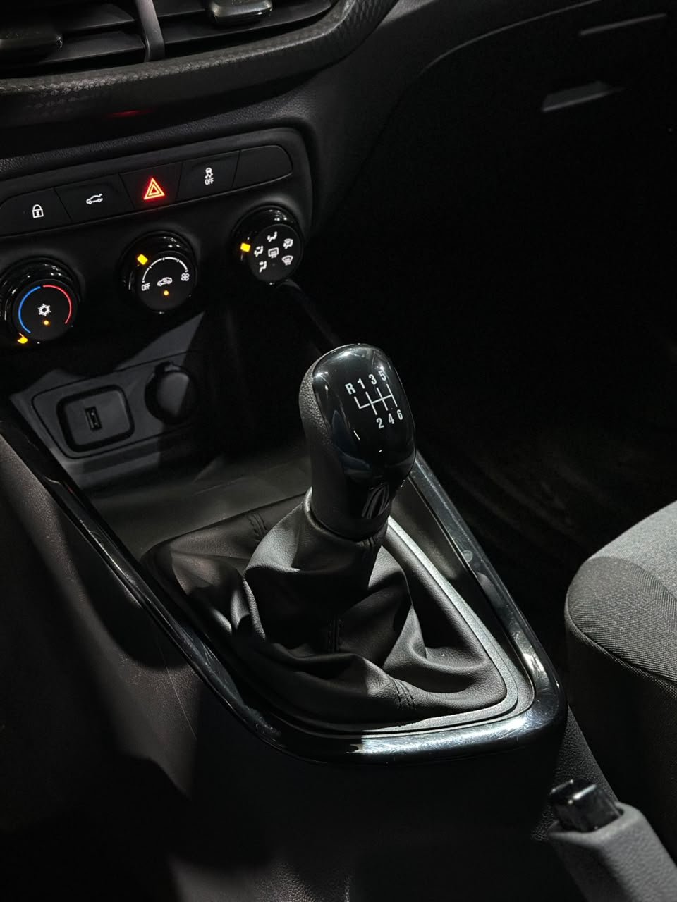 CHEVROLET ONIX 1.0 FLEX MANUAL 2024/2025 - Imagem 30